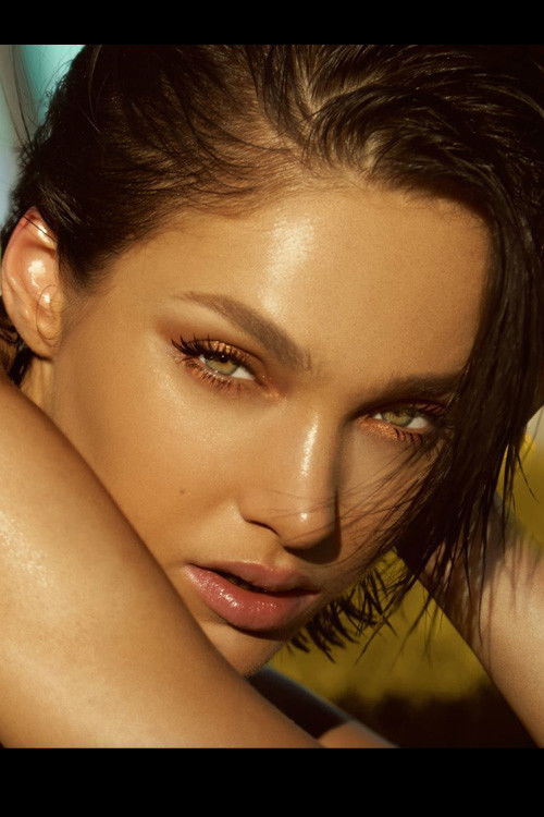 Olga Shutieva as Giada Cusano