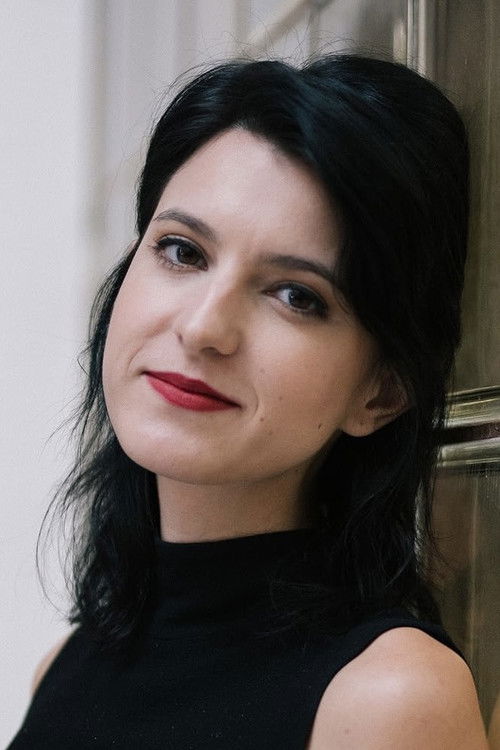 Isa Mazzei as Checkout Girl