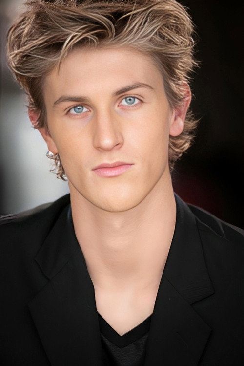 Zolton Bonnenfant as Teen