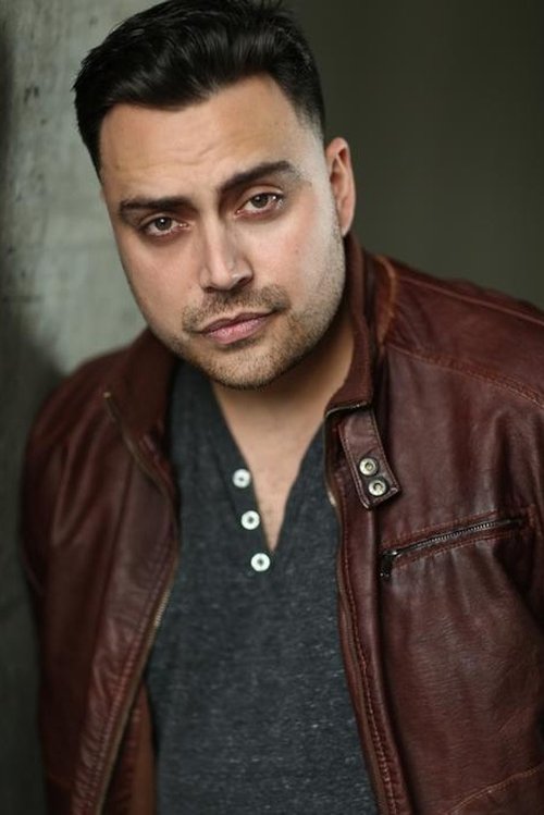 Benjamin Joel Arcé as Muerto