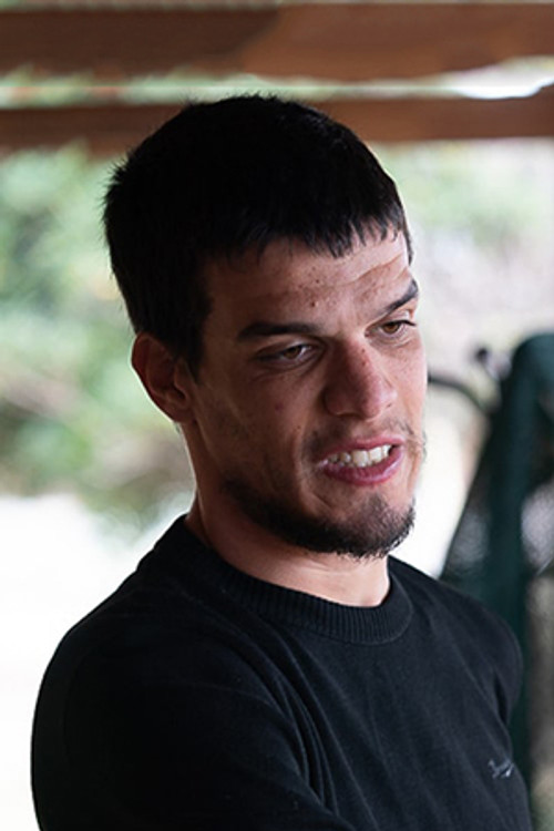 Lefteris Kakogiannakis as Ντόντος