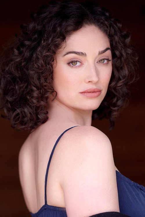 Alyx Melone as Ashley