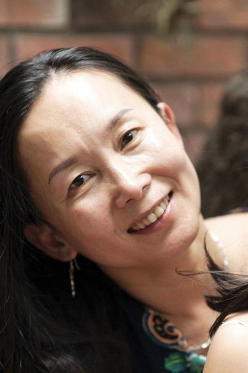 Pham Thi Mai Hoa as Phuong's Sister