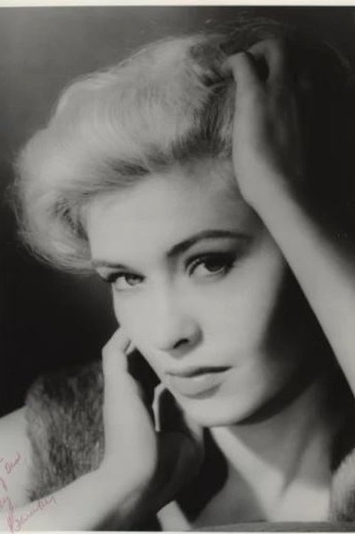 Judy Bamber as Beatrice "Bea" Mullins