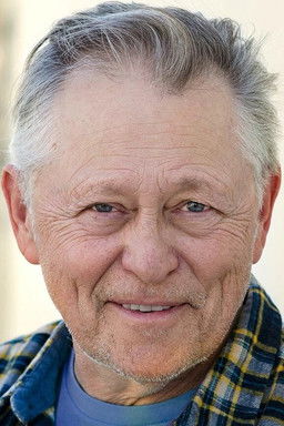 Jack Hunter as Roger Horton