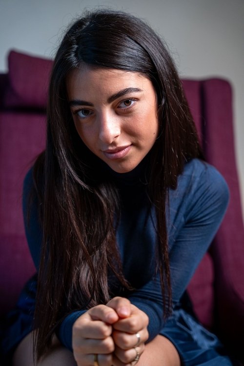 Emma Di Dio Faranna as Miriam