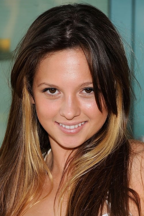 Mackenzie Rosman as Molly MacLemore