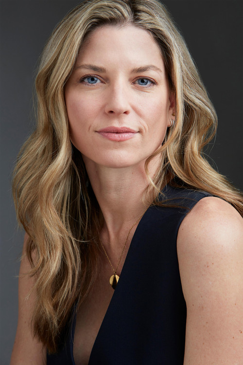 Amanda Goldsmith as Novias Félix