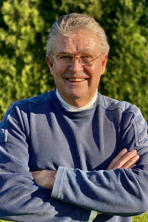 Remo Caprino as Himself