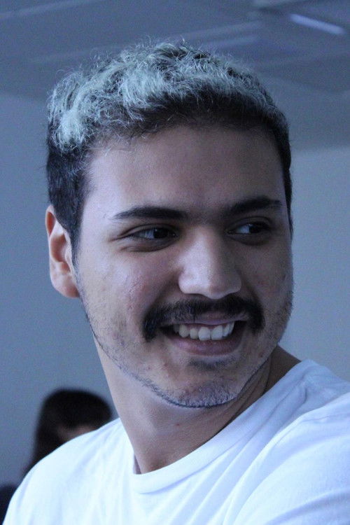 Felipe Giantaglia as Garçom