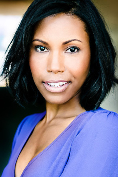 Cloie Wyatt Taylor as Sonia