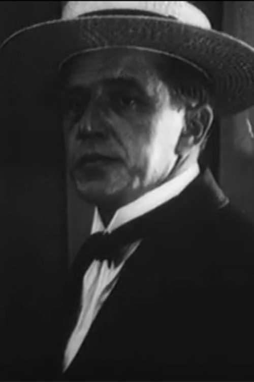 Arseniy Bibikov as Izrail Gart