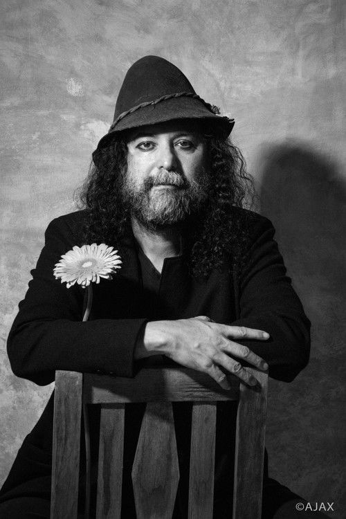 Rodolfo de León as Self