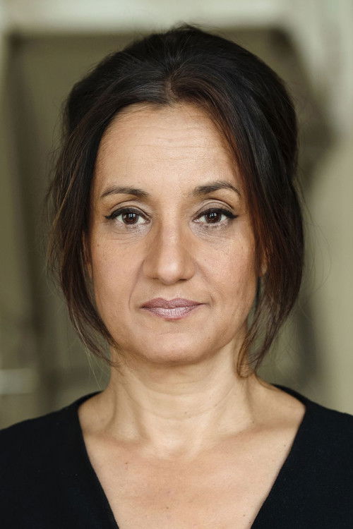 Meriam Abbas as Dijla