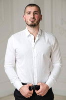 Artur Aramyan as Mercenary Commander