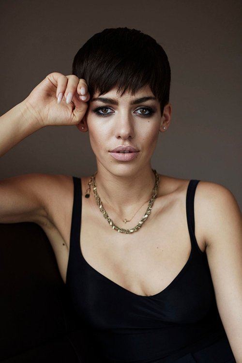 Alina Süggeler as Herself