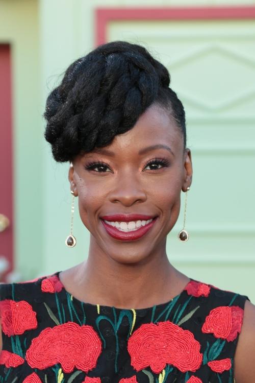 Karimah Westbrook as Monique
