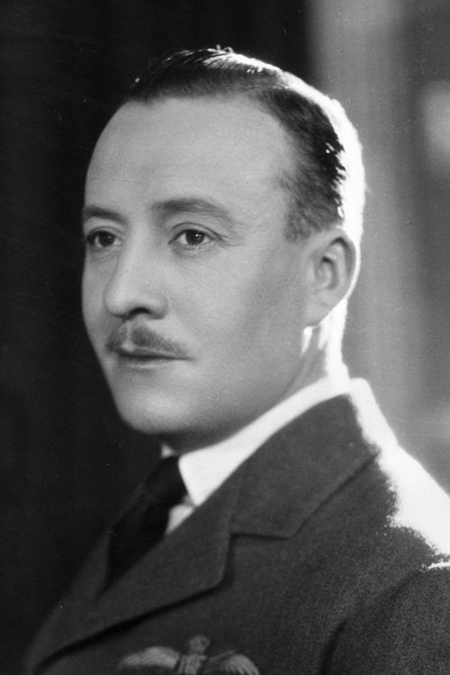 Hugh Wakefield as King