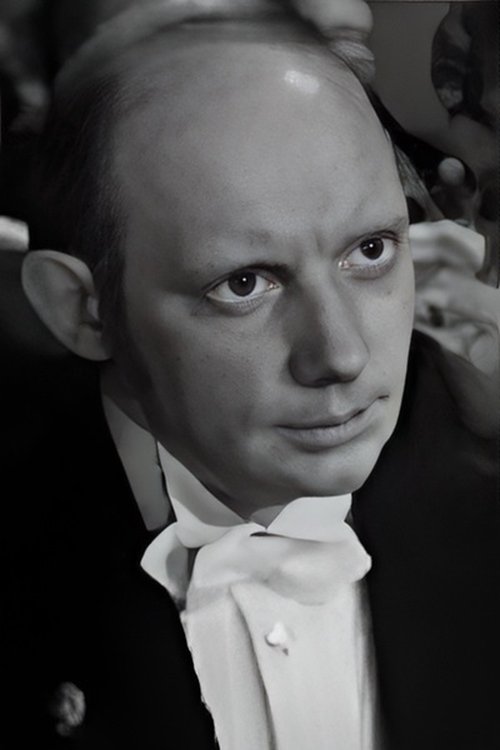Dmitriy Zebrov as Card player