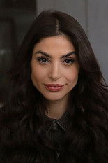 Natalia Rosa as Sara Jane