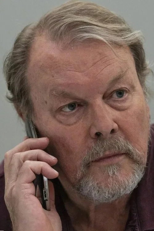 Hans Henrik Clemensen as Bent Krum