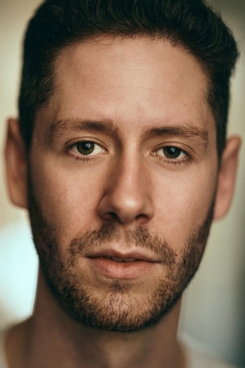 Raphael Lecat as Tom 'Drunk Guy'