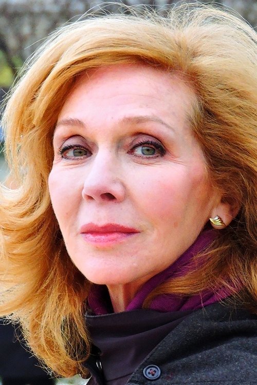 Rosine Young as Elisabeth Lolo