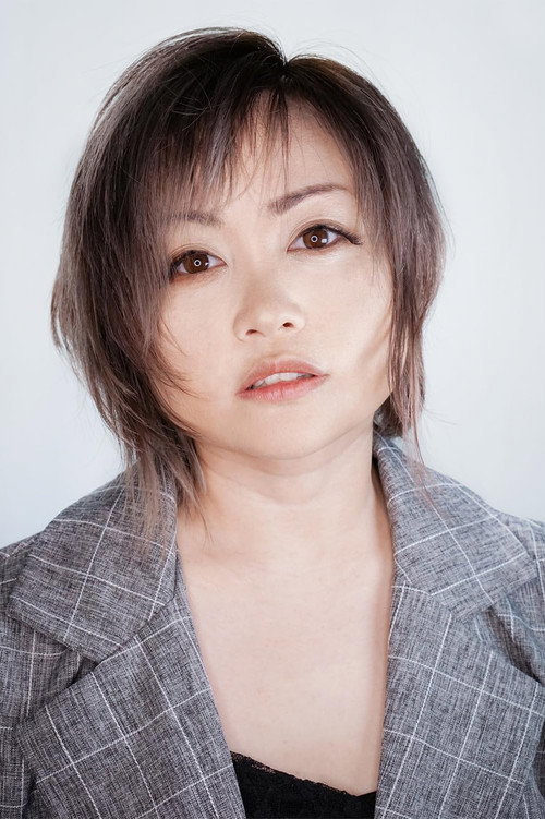 Risa Mei as Max (voice)