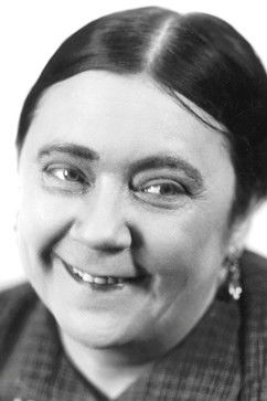 Tollie Zellman as Selma Dellander