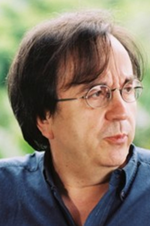 Paulo Thiago as Himself