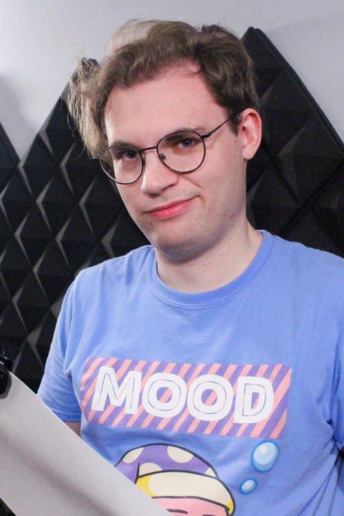 Bin as Elliot (voice)