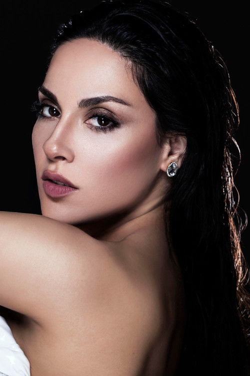 Aisel as Kamranın sevgilisi