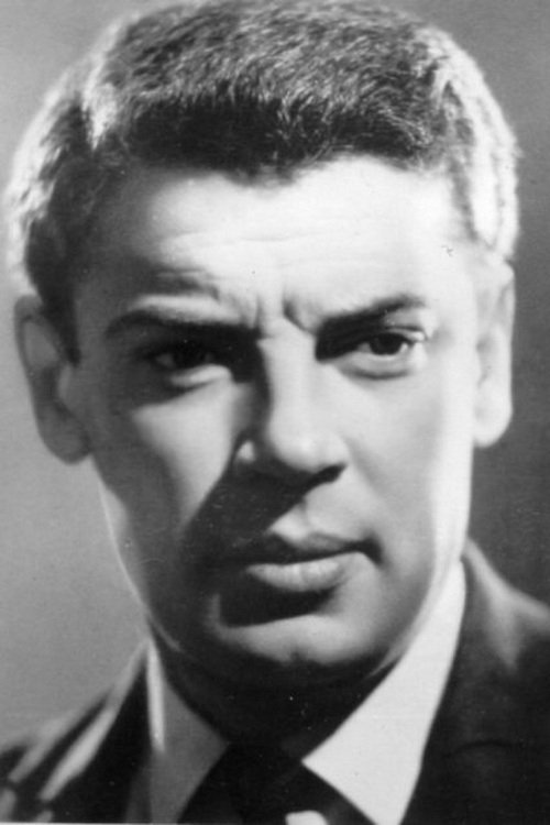 Mikhail Volkov as Крылов / Крамер