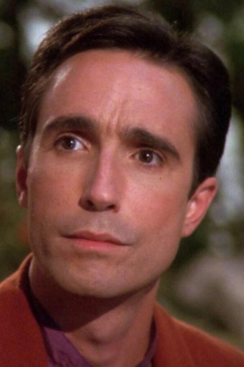 John Snyder as Frank