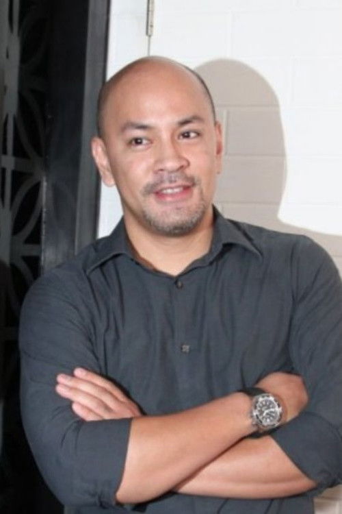 Agastya Kandou as Gun