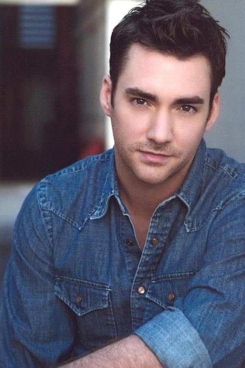 Donnie Jeffcoat as Eddie