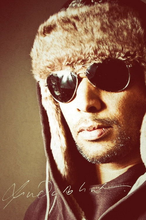 Vinod Bharathan as Actors Friend