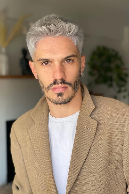 Juan Manuel Arancibia as Esteban