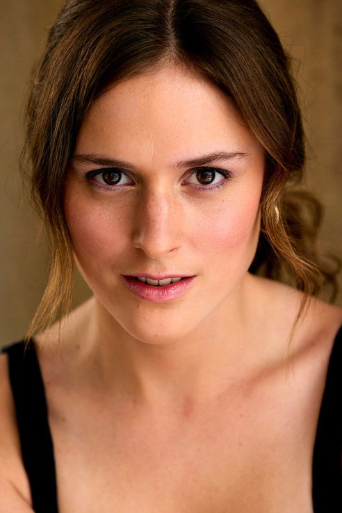 Ashlee Juergens as Carly Cowder