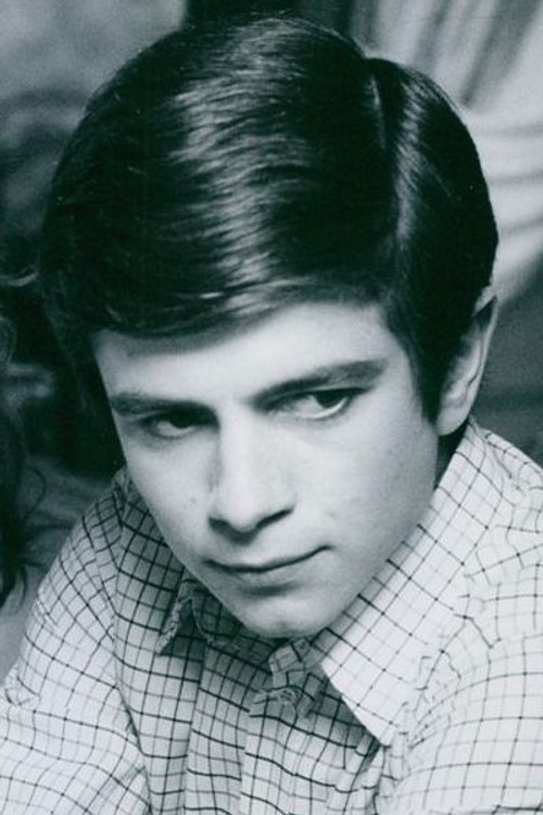 Paolo Turco as Marcello Tosti