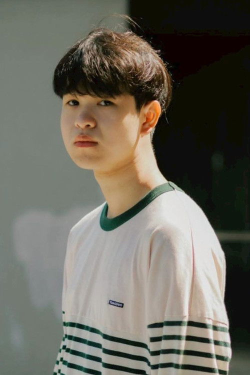 Thirakan Ongartsakuldach as Shadow