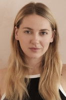 Charlotte Deniel as Alice