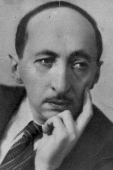 Ilya Nabatov as French Minister Georges Bonnet