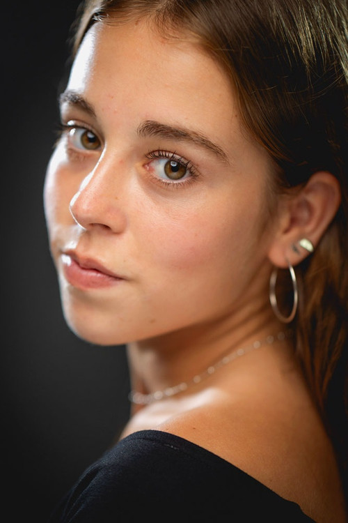 Berta Rabascall as Montse Adolescente