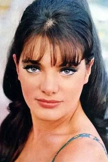 Sylvia Sorrente as Daphne