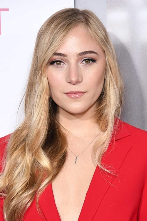 Sophia Bernard as Quin