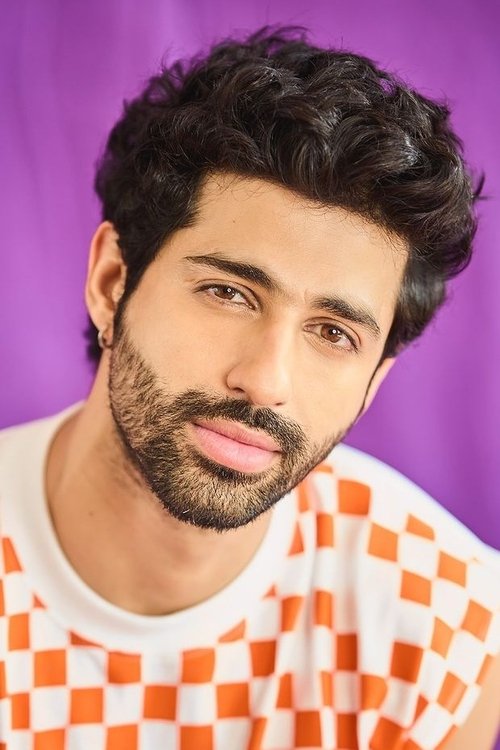Aashim Gulati as Arjun Gill