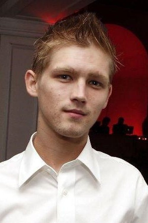 Evan Ellingson as Benjamin Givens