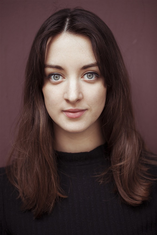 Laura Puech as (extra)