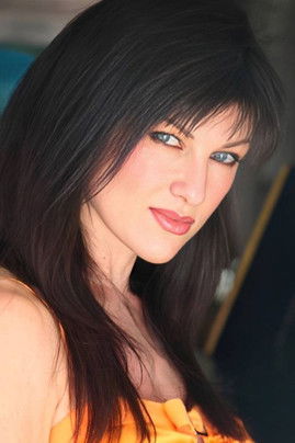 Caroline Ambrose as Samantha